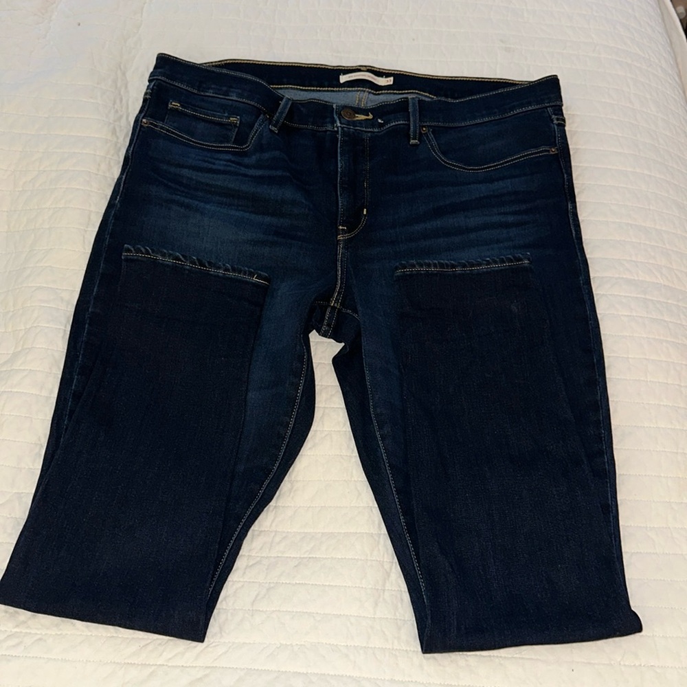 Levi’s 311 Shaping skinny jeans 33 vguc